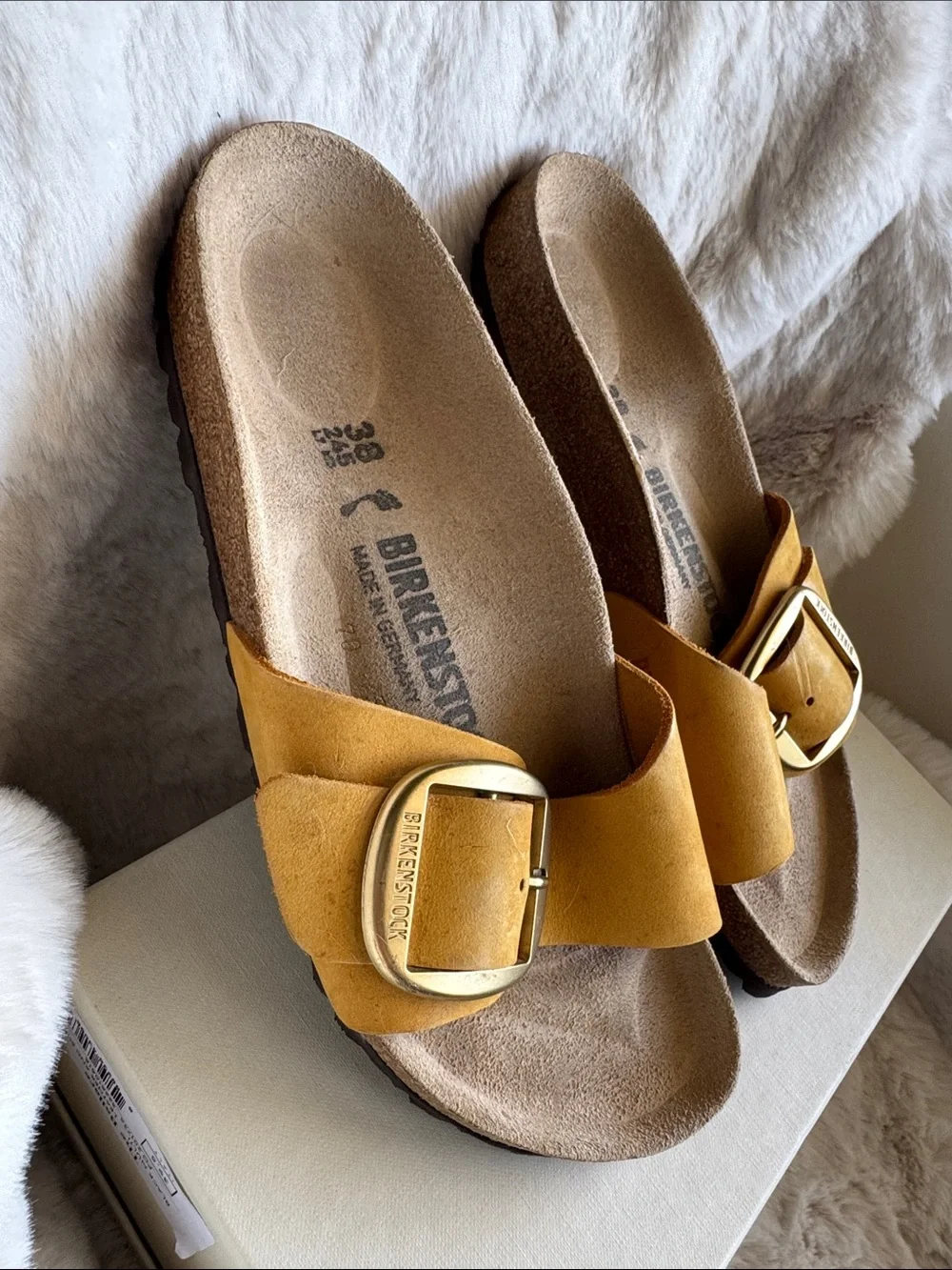 Birkenstock Women's Mustard Madrid Single Buckle Sandals in Leather       Sz 38